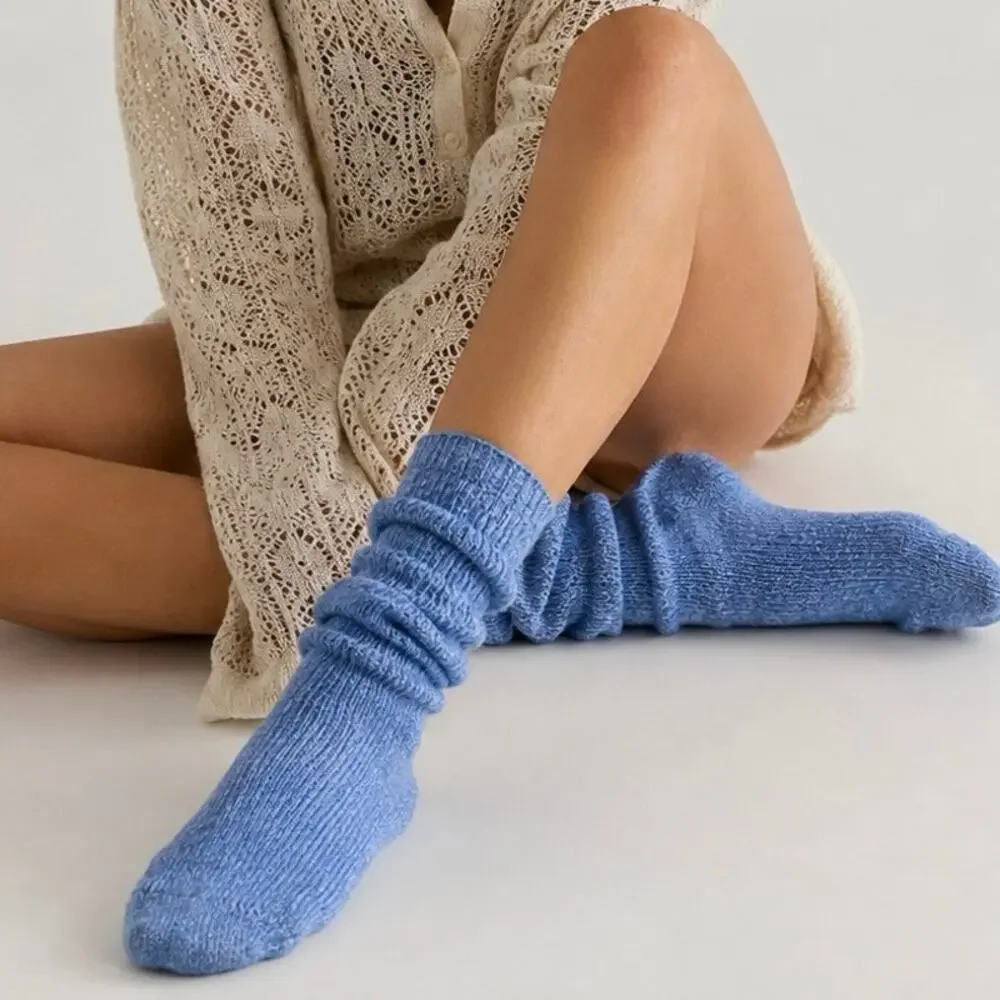 NEW Women O/S Free People Periwinkle/Lavender Knit Cozy Casual Relaxation Socks